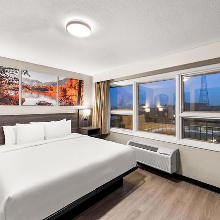 Clarion Pointe Rhinelander Downtown Hotel Ngoại thất bức ảnh