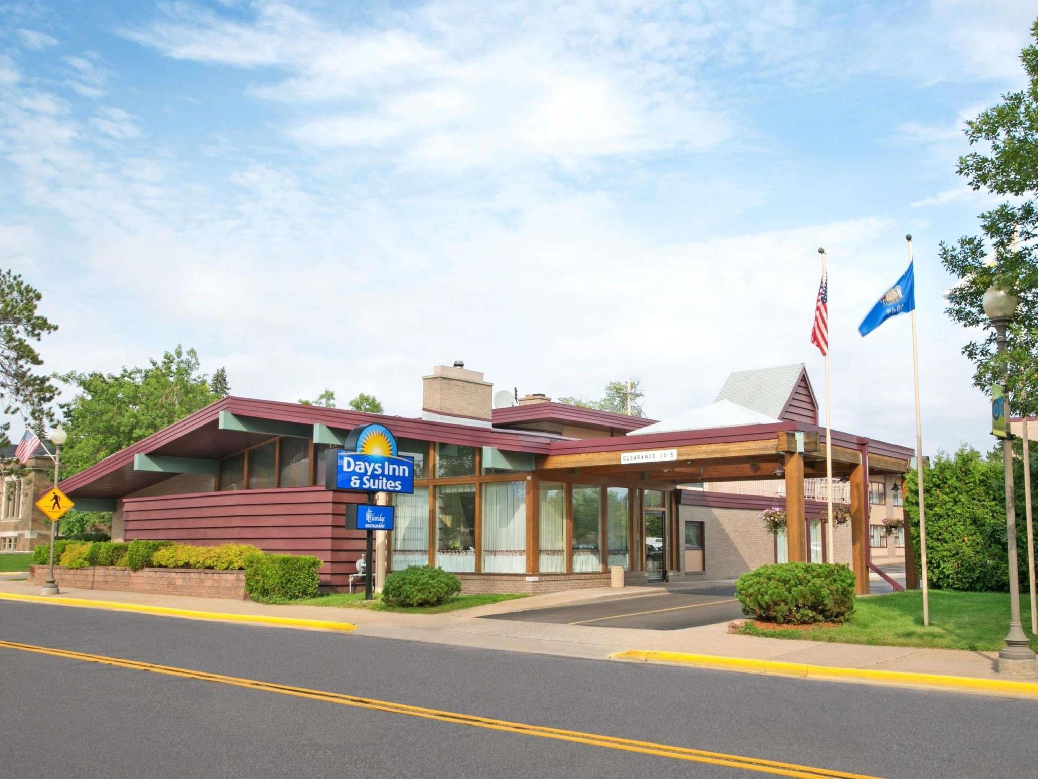 Clarion Pointe Rhinelander Downtown Hotel Ngoại thất bức ảnh