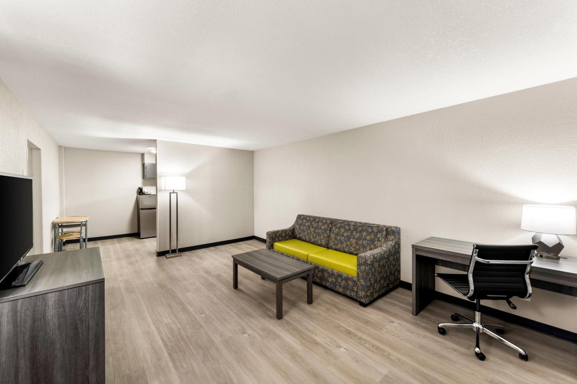Clarion Pointe Rhinelander Downtown Hotel Ngoại thất bức ảnh