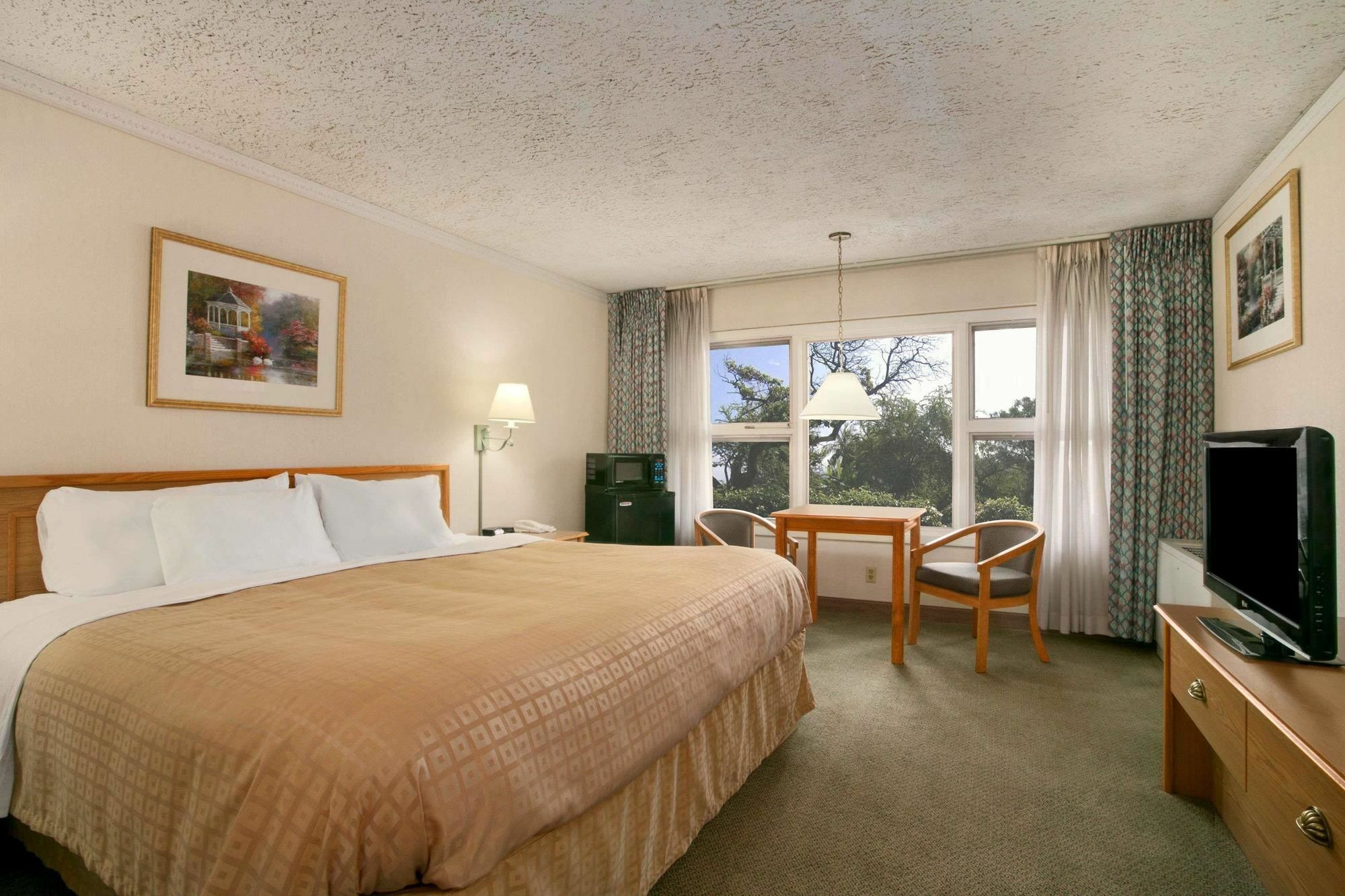 Clarion Pointe Rhinelander Downtown Hotel Ngoại thất bức ảnh